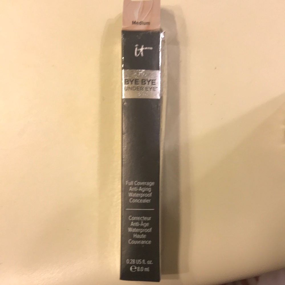 It cosmetics bye-bye under eye concealer medium